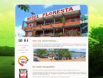 Hôtel Floresta sur les rives de l'Oiapoque au Brésil face à la Guyane, Oyapock, Oyapoque. Presta...